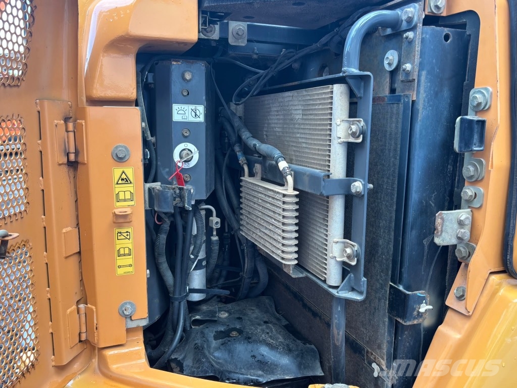 CASE CX 80 C Малые экскаваторы 7т-12т