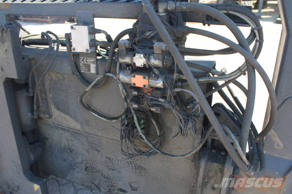 Fantuzzi 20/40 ft spreader SDB100FDD معدات التوزيع