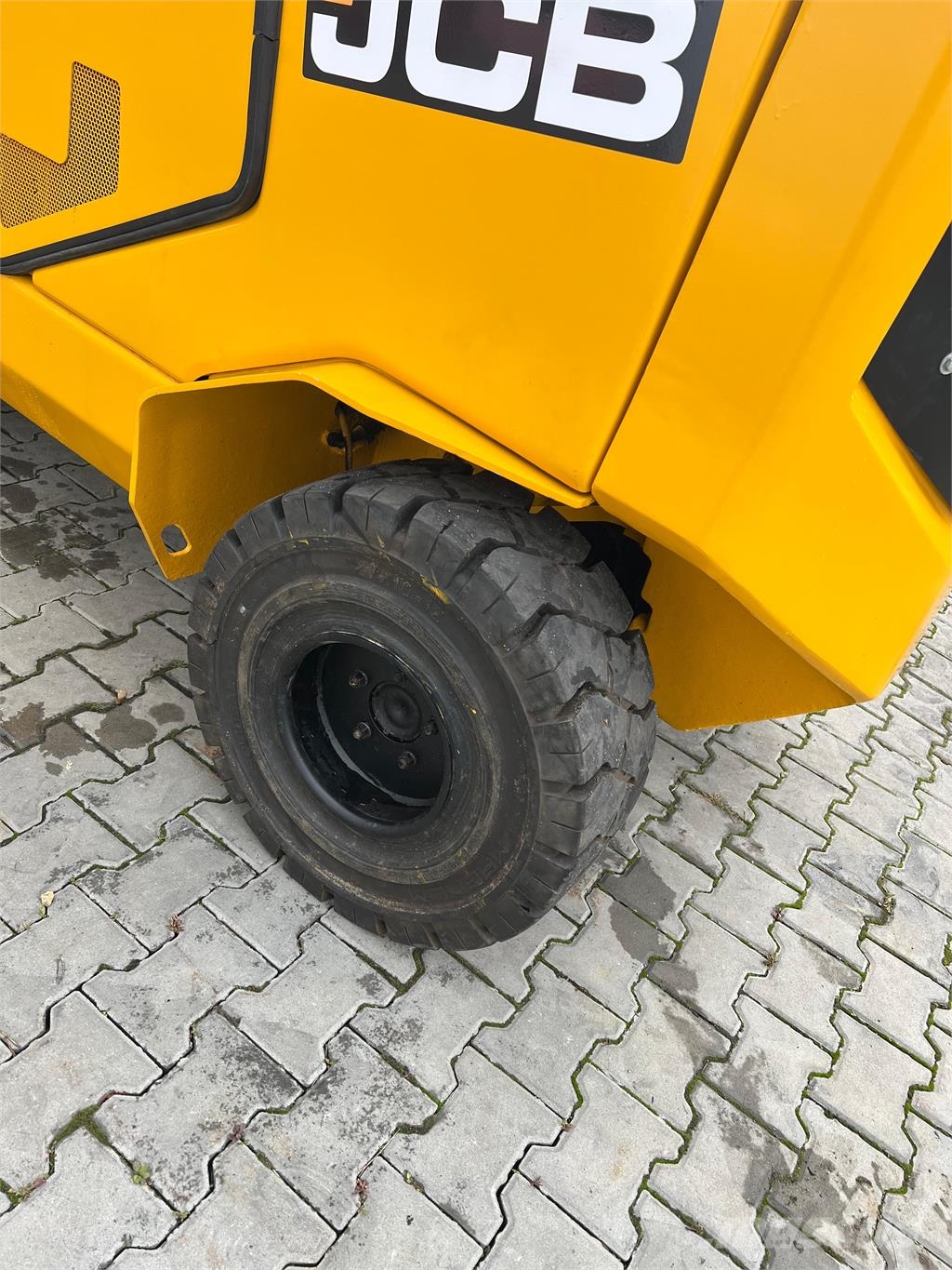 JCB TLT 35D Teleskopické manipulátory