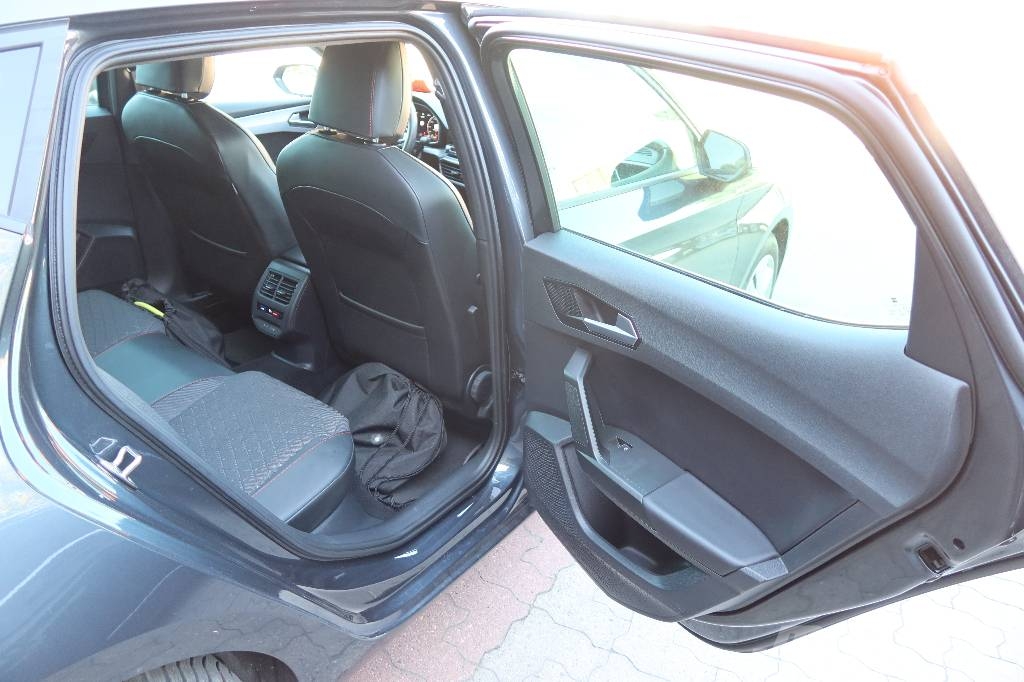 Seat LEON Voiture