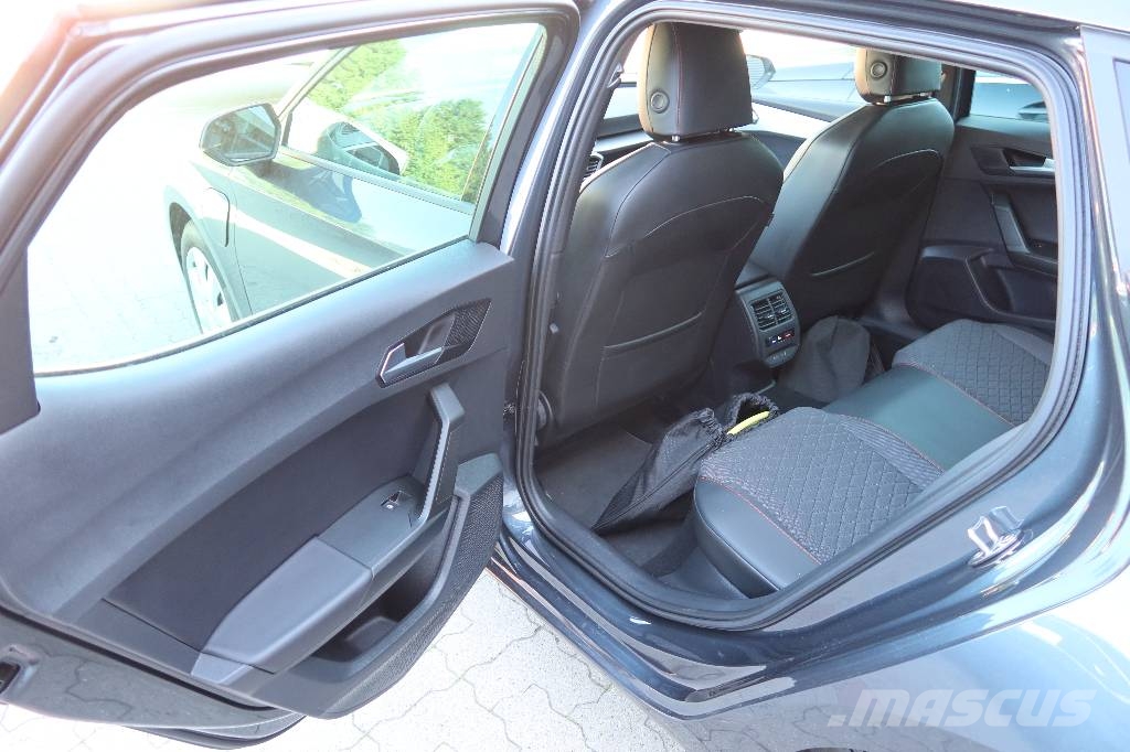Seat LEON Voiture