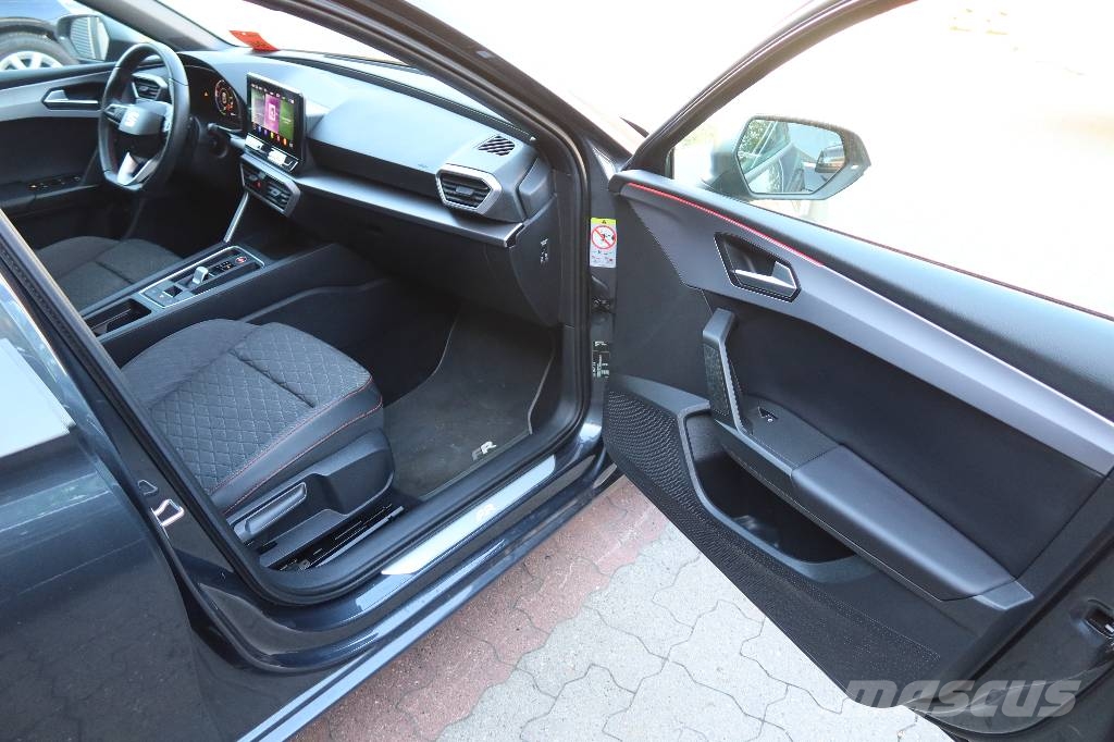 Seat LEON Voiture