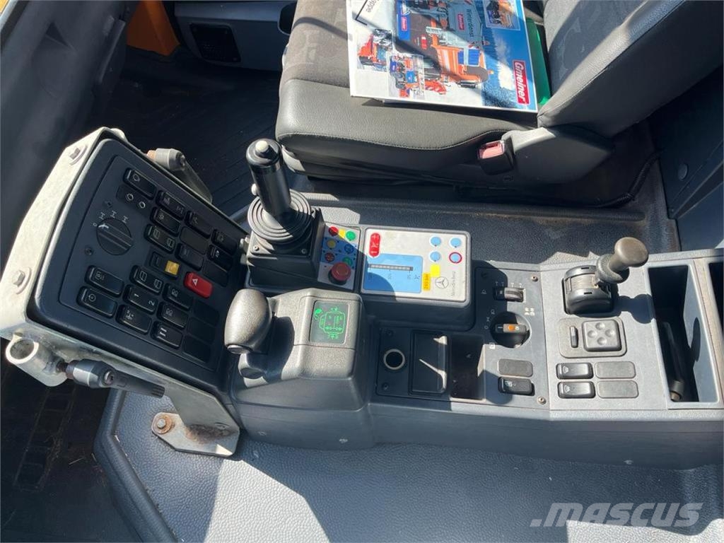Mercedes-Benz Unimog U 400 6 Zylinder Andere Fahrzeuge