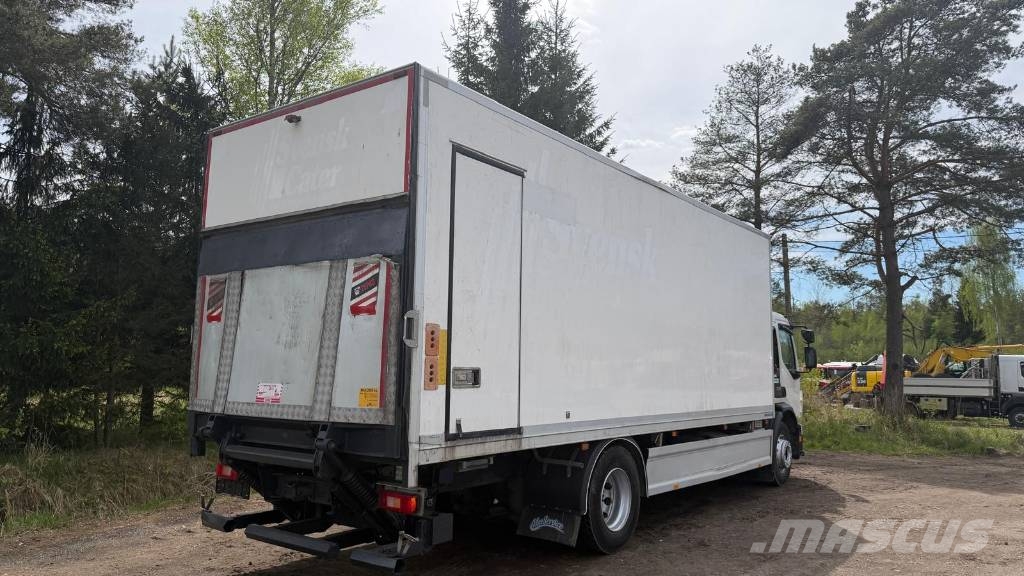 Volvo FE 320 Camiones con caja de remolque