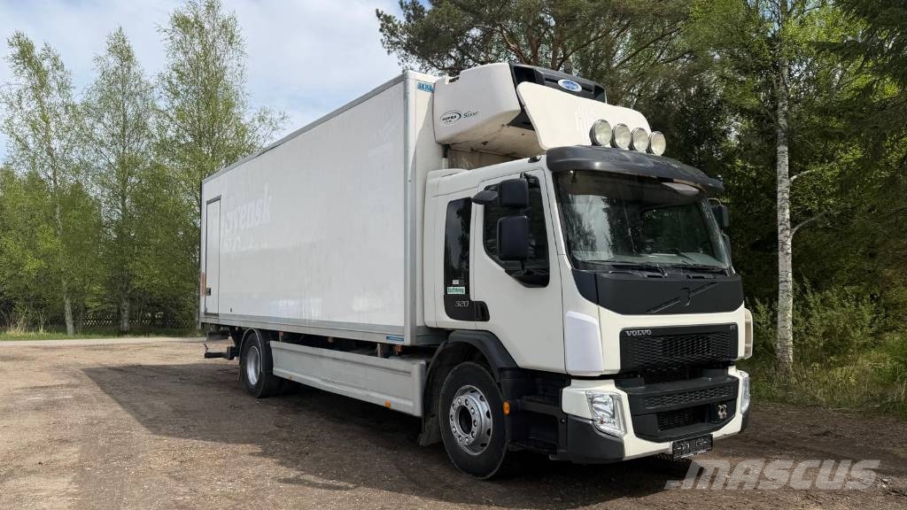 Volvo FE 320 Camiones con caja de remolque