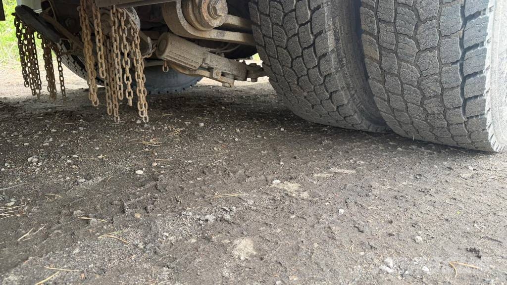 Volvo FE 320 Camiones con caja de remolque
