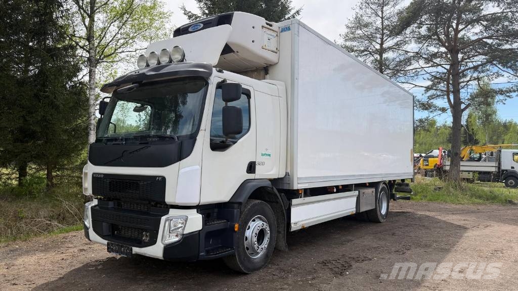 Volvo FE 320 Camiones con caja de remolque