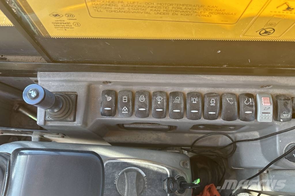 JCB 86 C-1 eco med 8 redskap, Få timmar 中型挖掘机