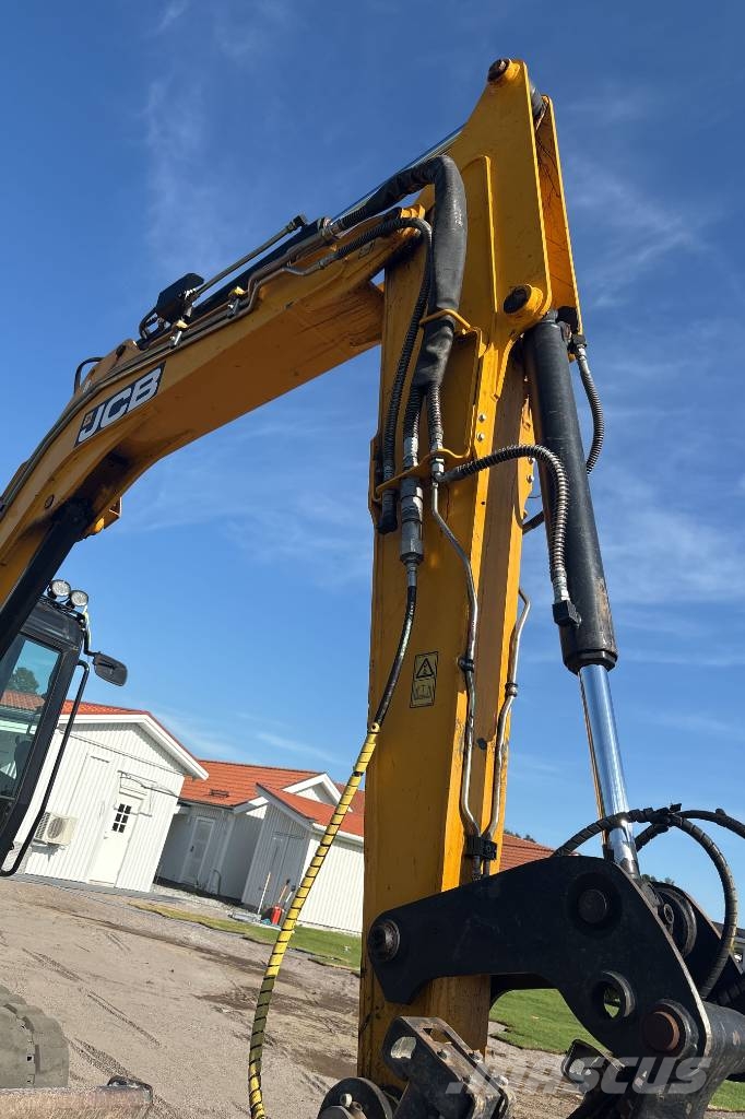 JCB 86 C-1 eco med 8 redskap, Få timmar 中型挖掘机