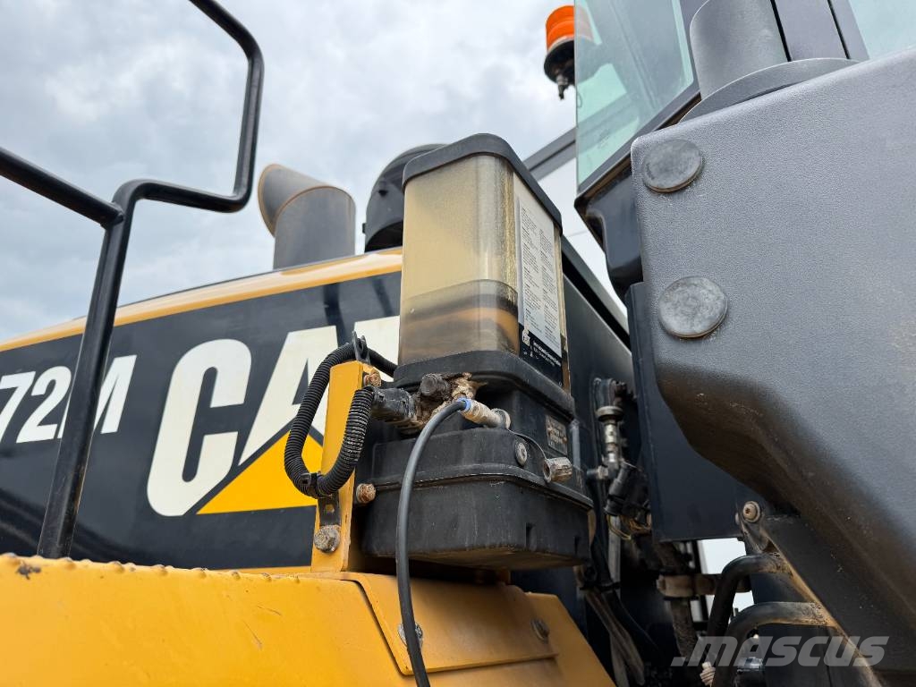 CAT 972M - Weight System / Auto Greasing / Camera 轮式装载机