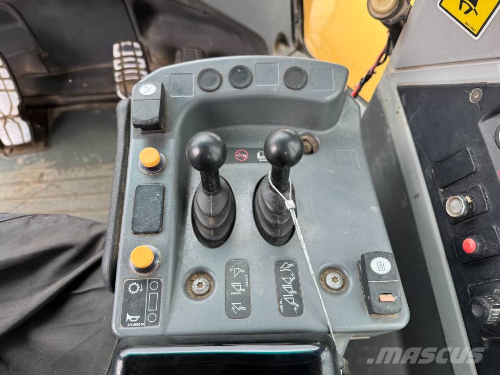 CAT 972M - Weight System / Auto Greasing / Camera 轮式装载机