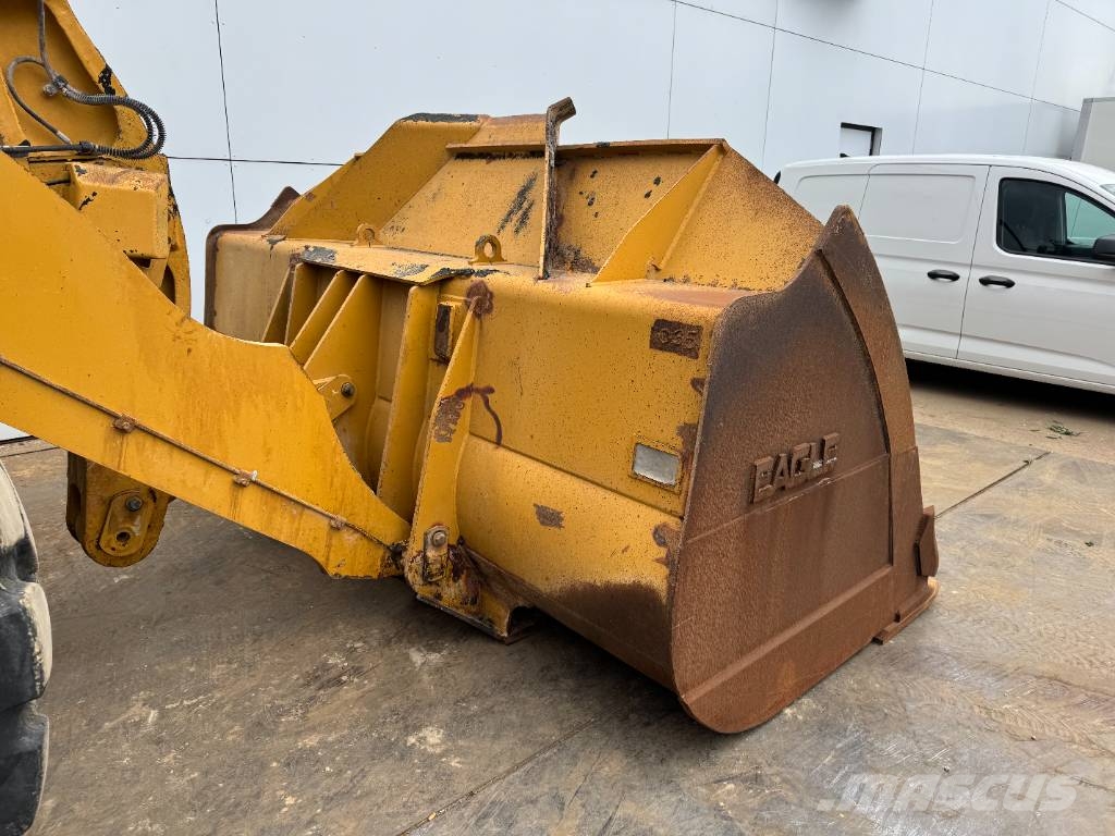 CAT 972M - Weight System / Auto Greasing / Camera 轮式装载机