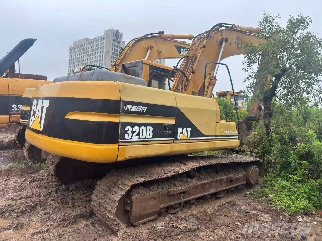 CAT 320 B 대형 굴삭기 29톤 이상