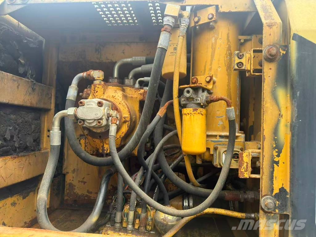 CAT 320 B 대형 굴삭기 29톤 이상