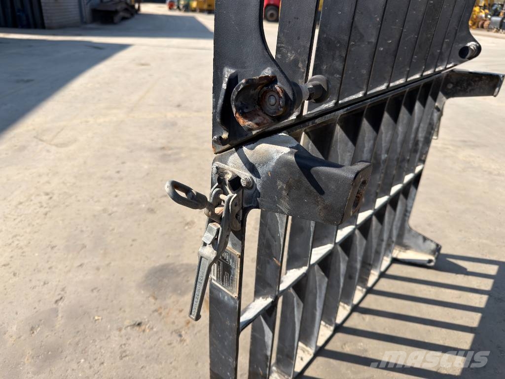 CAT 313E / 320F / 323E / 325F / 329E/ 330F / 336E / 34 Kabin