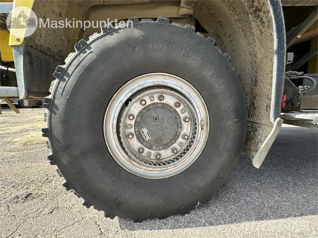 Volvo F12 4X4 Dubbelhytt Otros camiones