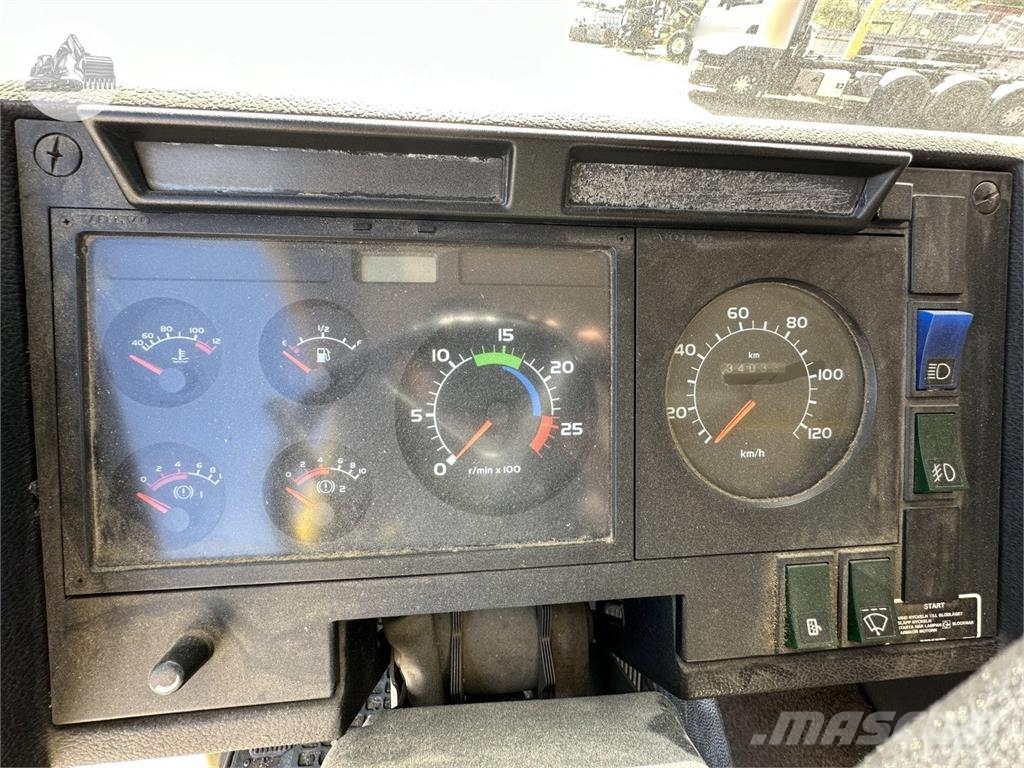 Volvo F12 4X4 Dubbelhytt Otros camiones