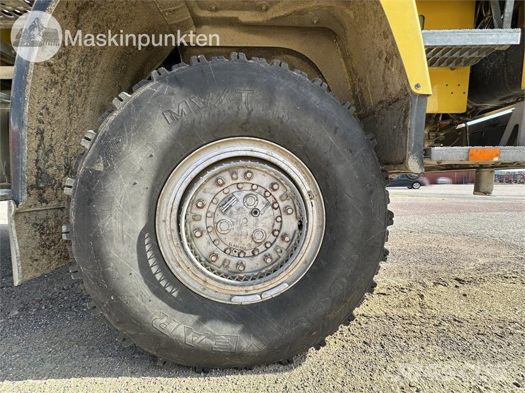 Volvo F12 4X4 Dubbelhytt Otros camiones