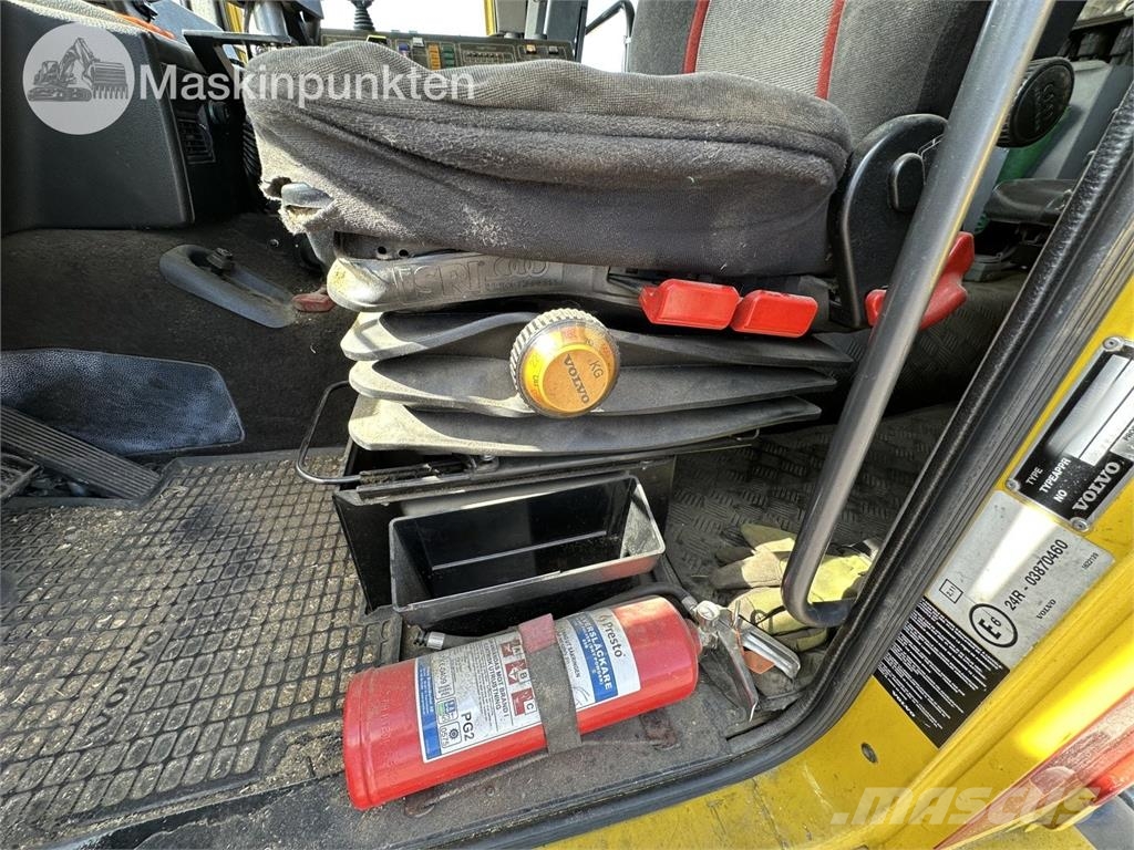 Volvo F12 4X4 Dubbelhytt Otros camiones