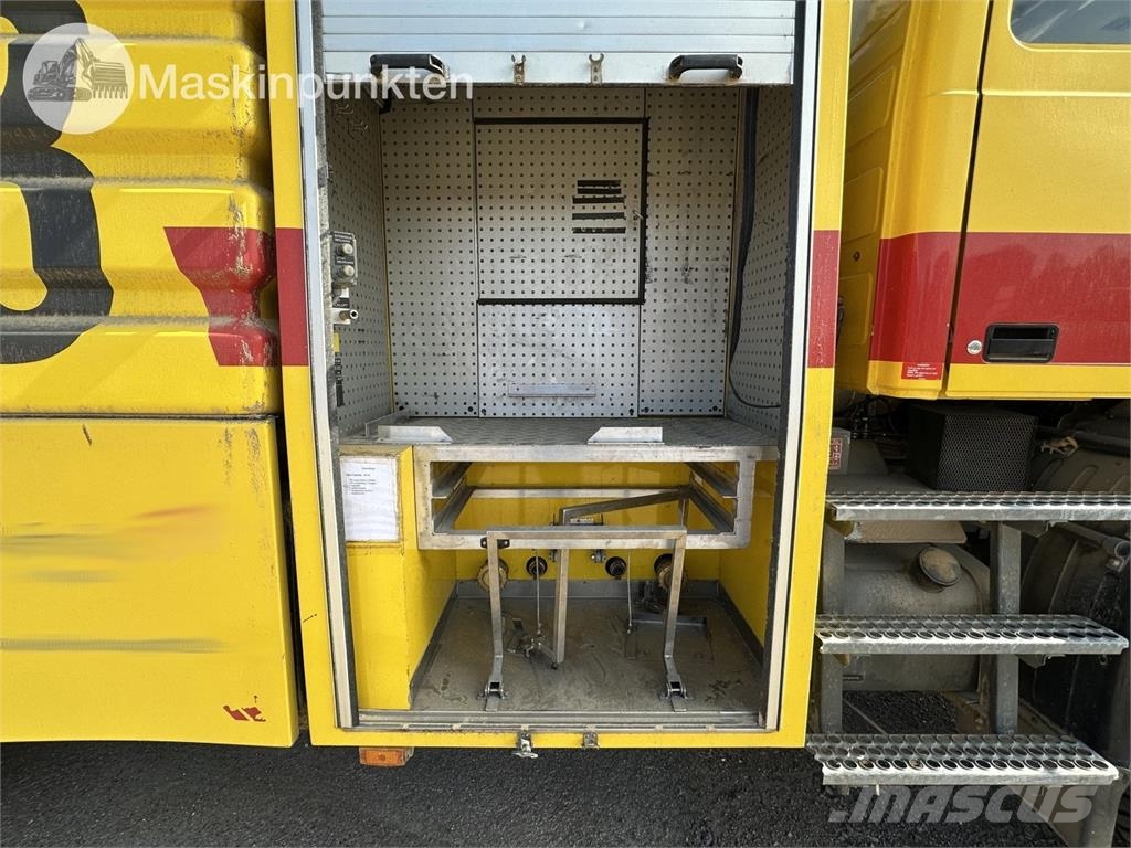 Volvo F12 4X4 Dubbelhytt Otros camiones