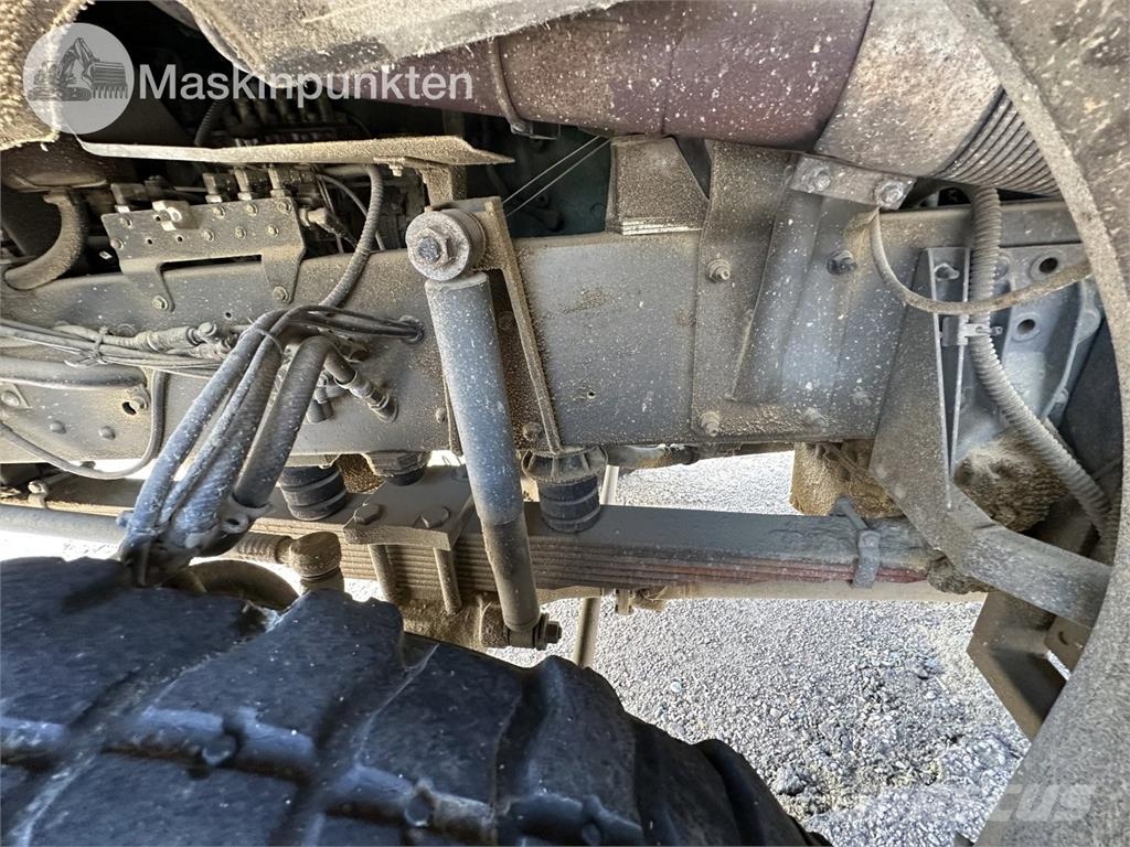 Volvo F12 4X4 Dubbelhytt Otros camiones