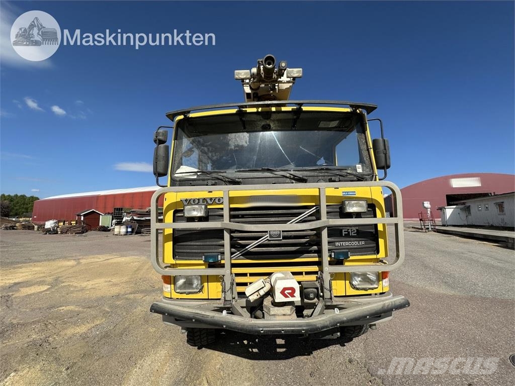 Volvo F12 4X4 Dubbelhytt Otros camiones