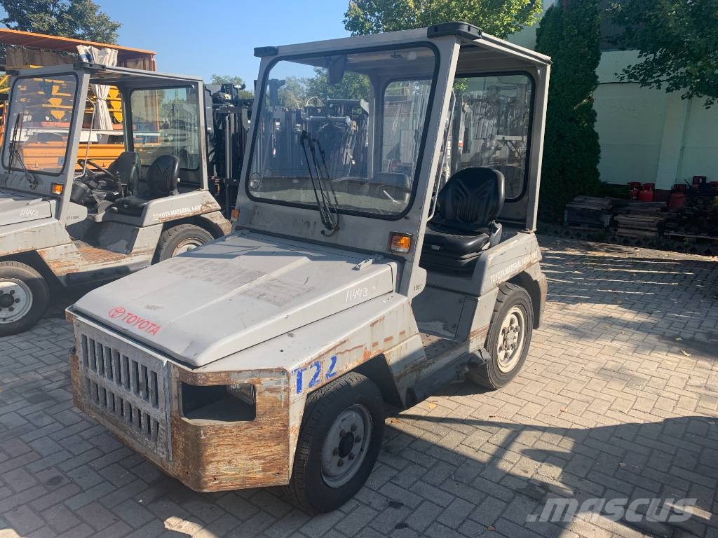 Toyota 2TD25 /02/ V-3839 EO Flughafenausrüstung