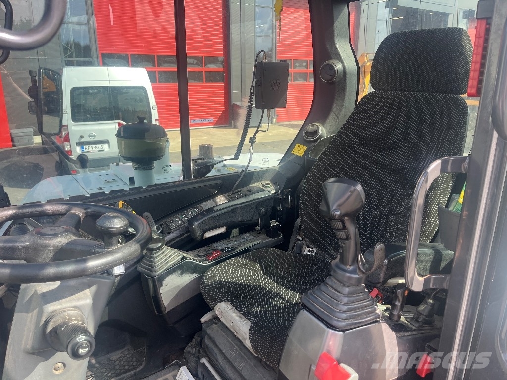 Bobcat E 57 W / Engcon, Kauha, Rasvari, Lämmitin Bageri na kotačima