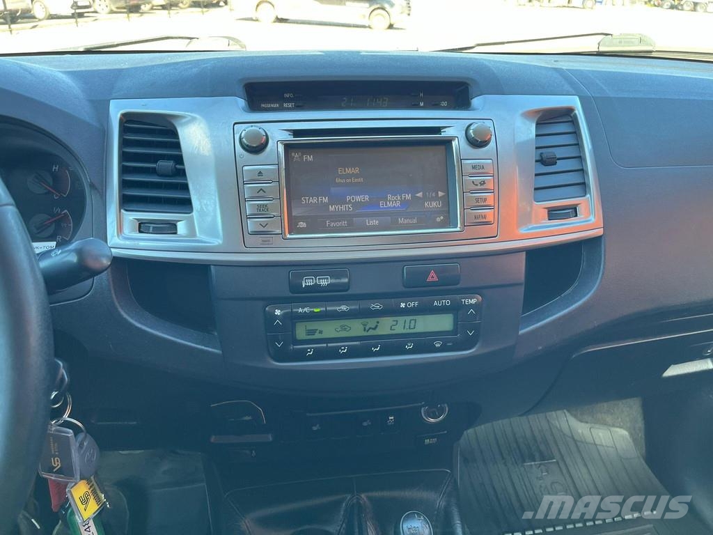 Toyota Hilux 4x4 EU SALES 1300.- Euro TAX WILL BE ADDED Carros