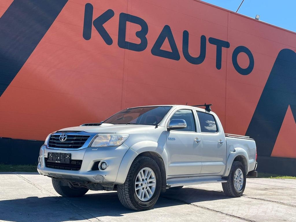 Toyota Hilux 4x4 EU SALES 1300.- Euro TAX WILL BE ADDED Carros