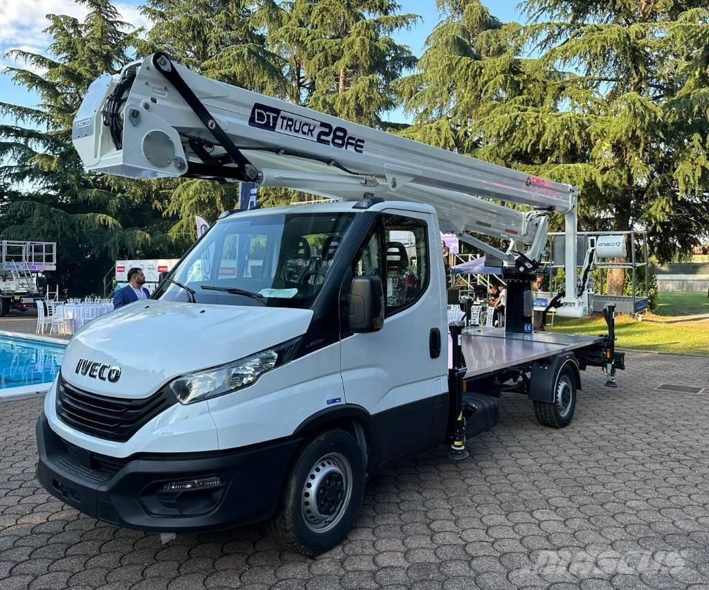 Cela DT 28 truck FE Ant vilkikų montuojamos kėlimo platformos