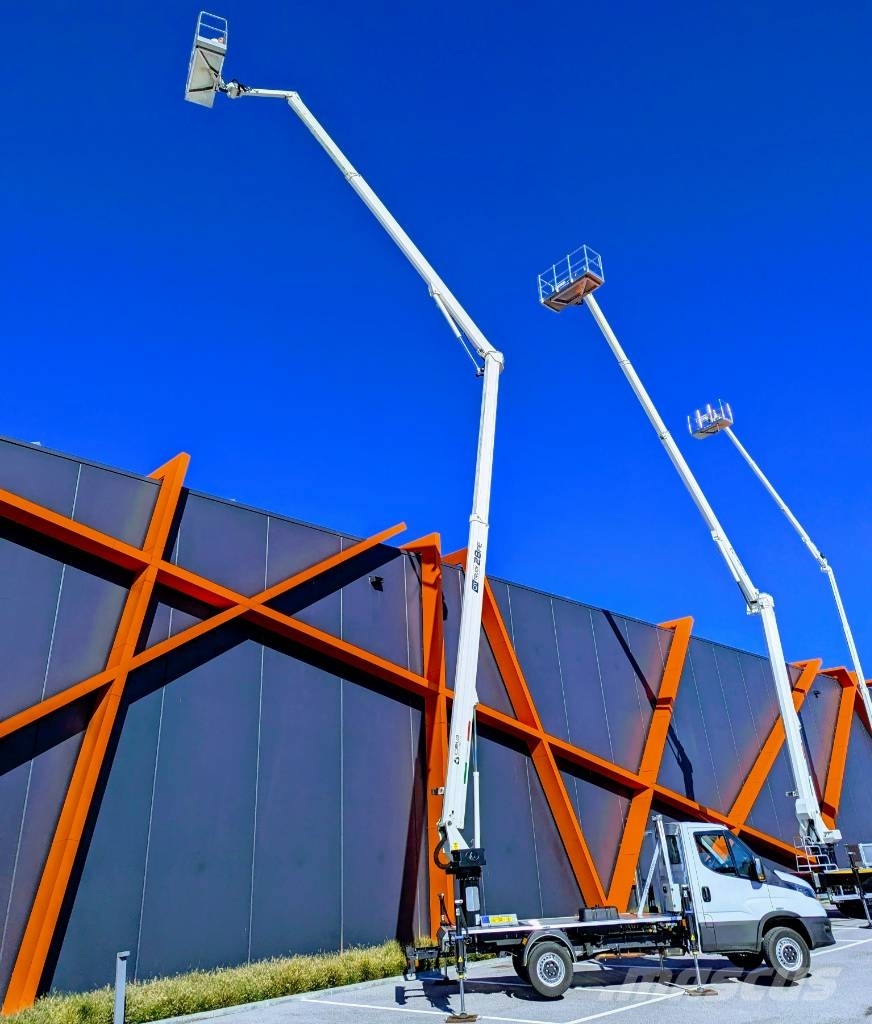 Cela DT 28 truck FE Ant vilkikų montuojamos kėlimo platformos