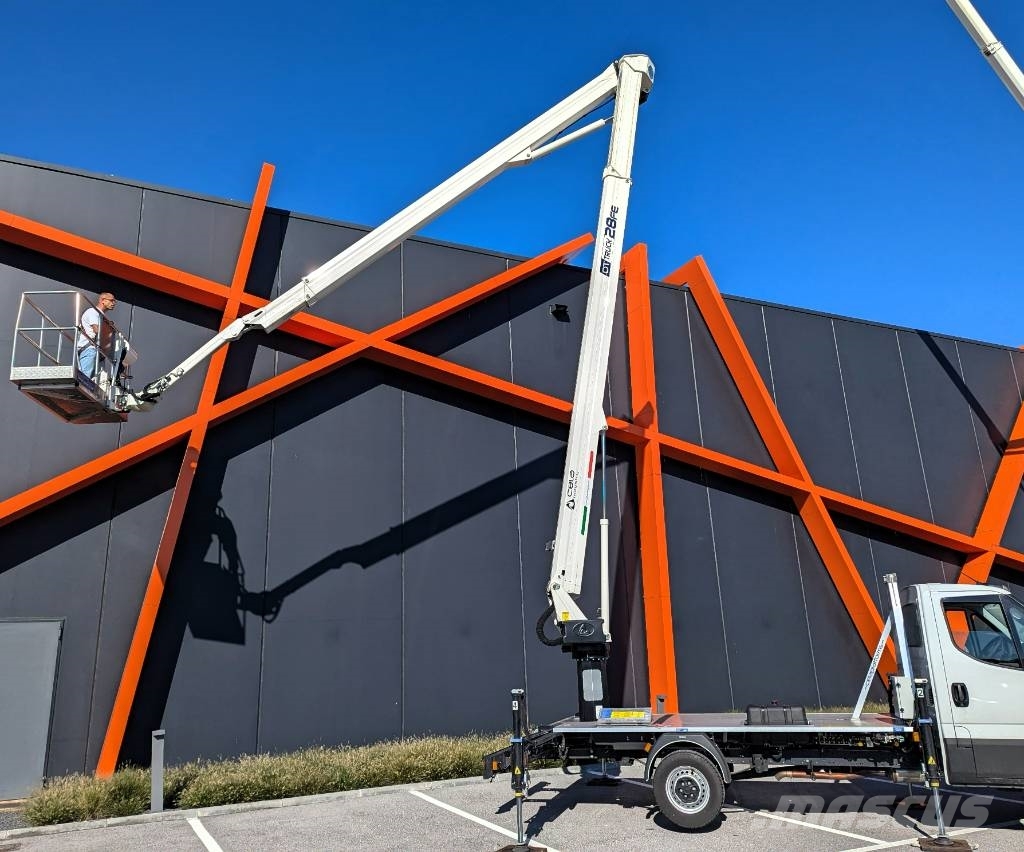 Cela DT 28 truck FE Ant vilkikų montuojamos kėlimo platformos