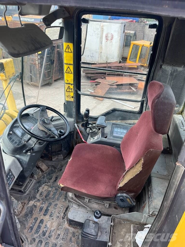 Komatsu WA 470-3H Utovarivači na kotačima