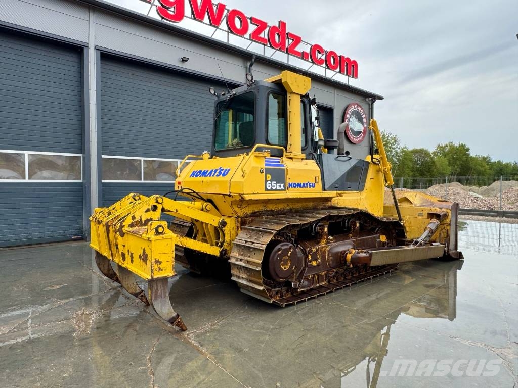 Komatsu D 65 EX-15 Гусеничные бульдозеры