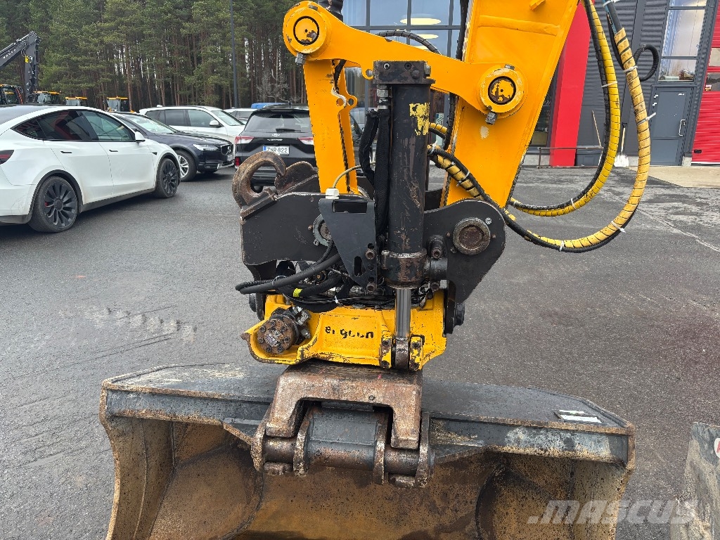 JCB JZ 140 LC / Engcon, 4 kauhaa, Rasvari حفارات زحافة