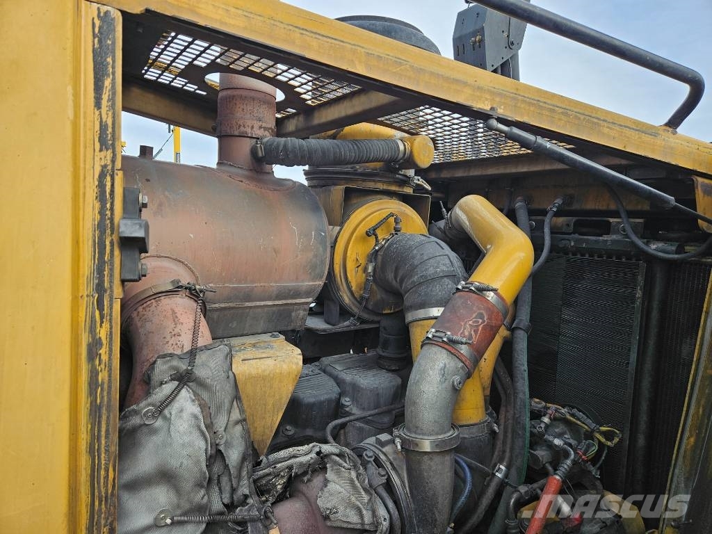 CAT D 8 T 履帶推土機