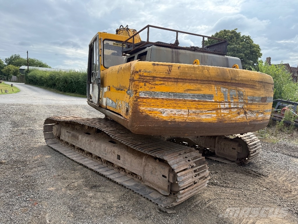 JCB JS 240 LC حفارات زحافة