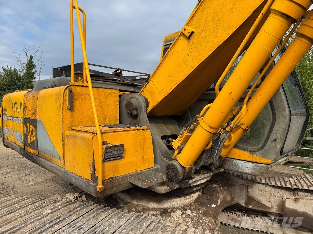 JCB JS 240 LC حفارات زحافة