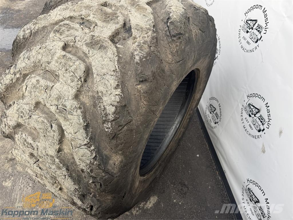 Nokian Fkf2 710/45x26,5 Used/Beg Banden, wielen en velgen