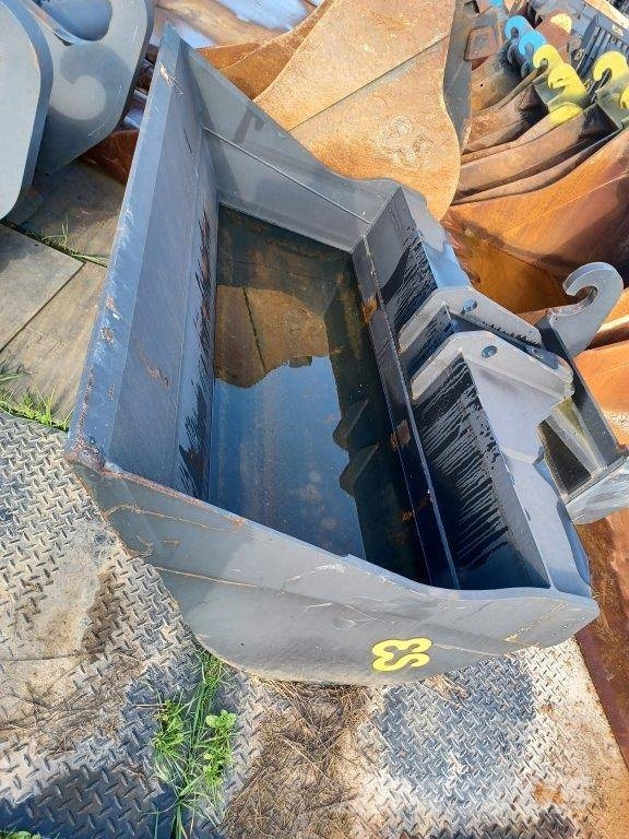 Eurosteel Inclining bucket 挖斗
