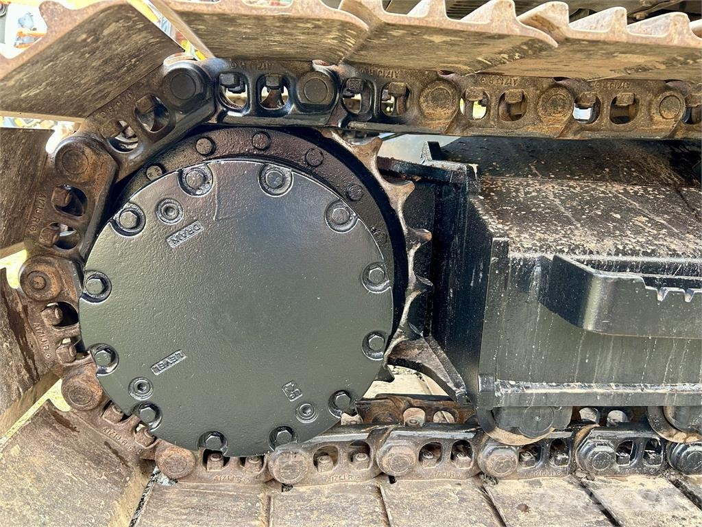 Hitachi ZX135US-7  -STAGE 5- 履带挖掘机