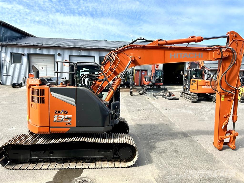 Hitachi ZX135US-7  -STAGE 5- 履带挖掘机