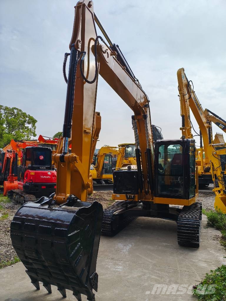 CAT 310 Paletli ekskavatörler