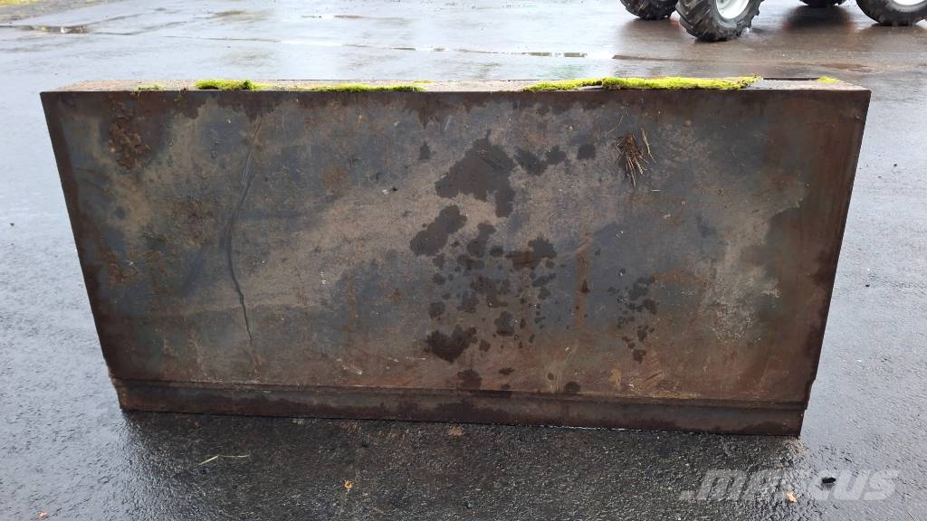 Traktorin takapaino/ raspi 3-pistesovitteella Дорожні праски
