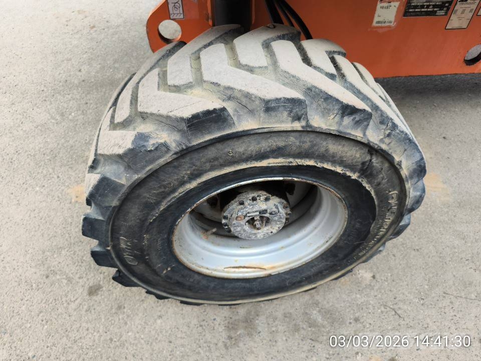 JLG 460 SJ Nacelles télescopiques