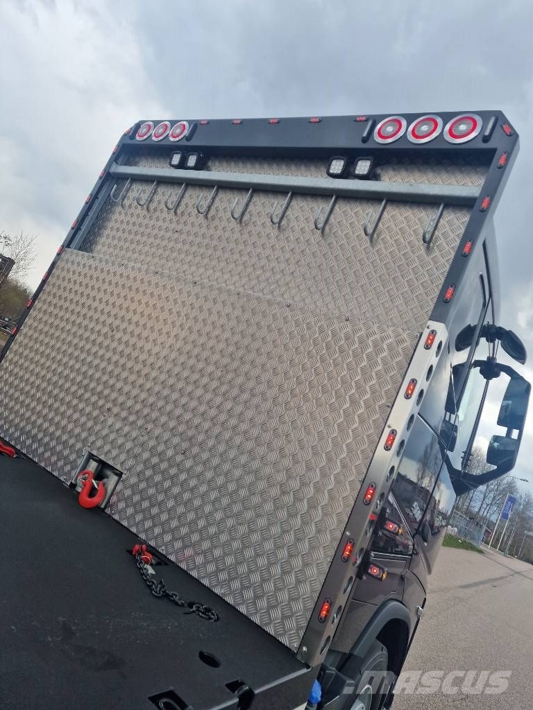 Volvo FH 500 "Byggtaxi” Beavertail Flatbed / winch trucks