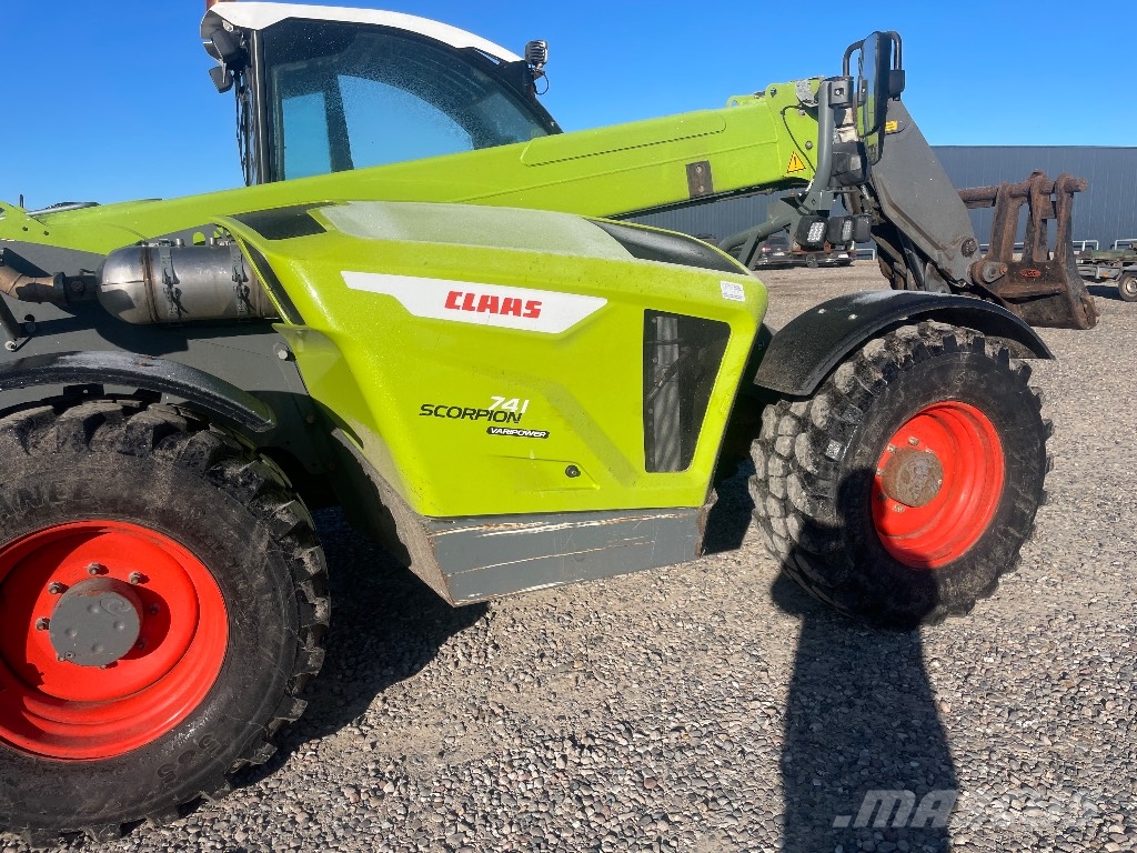 CLAAS Scorpion 741 Varipower Redskapsbärare för lantbruk