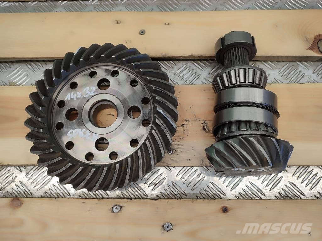  Differential 14X32 Attack shaft SPICER disc wheel  轴