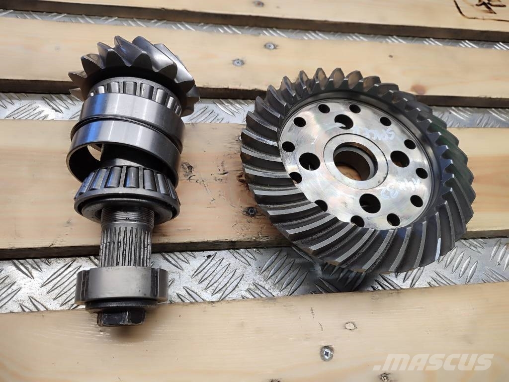  Differential 14X32 Attack shaft SPICER disc wheel  轴